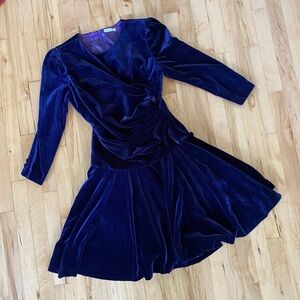 1980s vintage purple party dress. Size S.